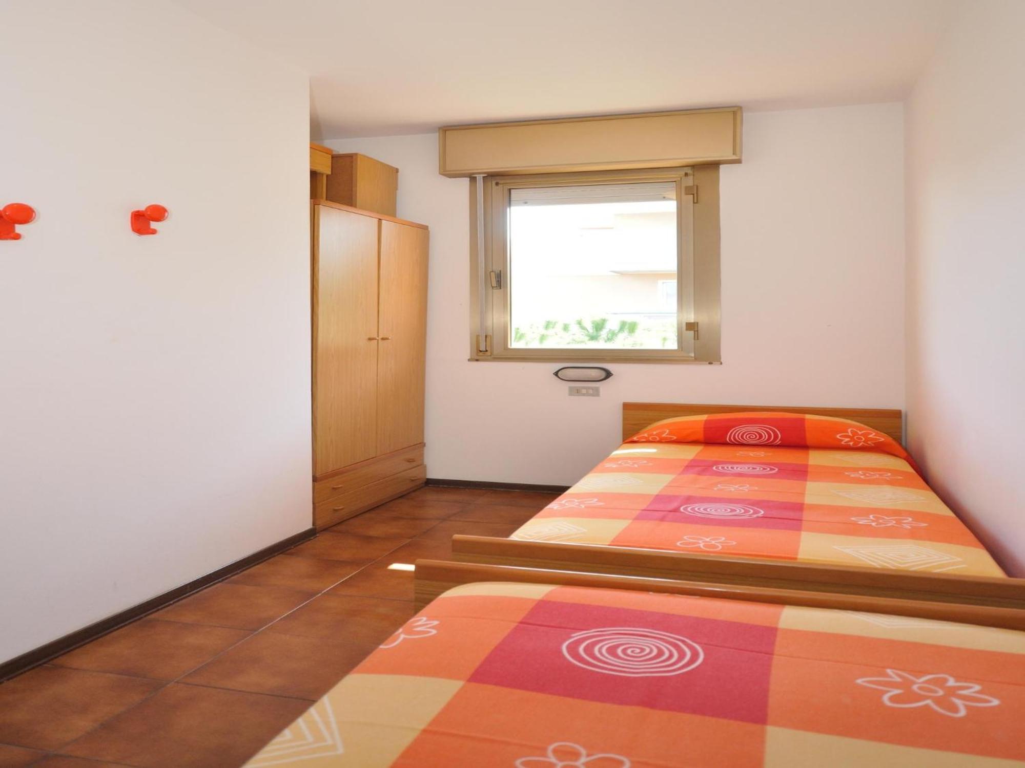 Apartment In Bibione Near Sea Beach Екстериор снимка